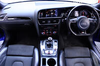 AUDI A4 AVANT (2015)