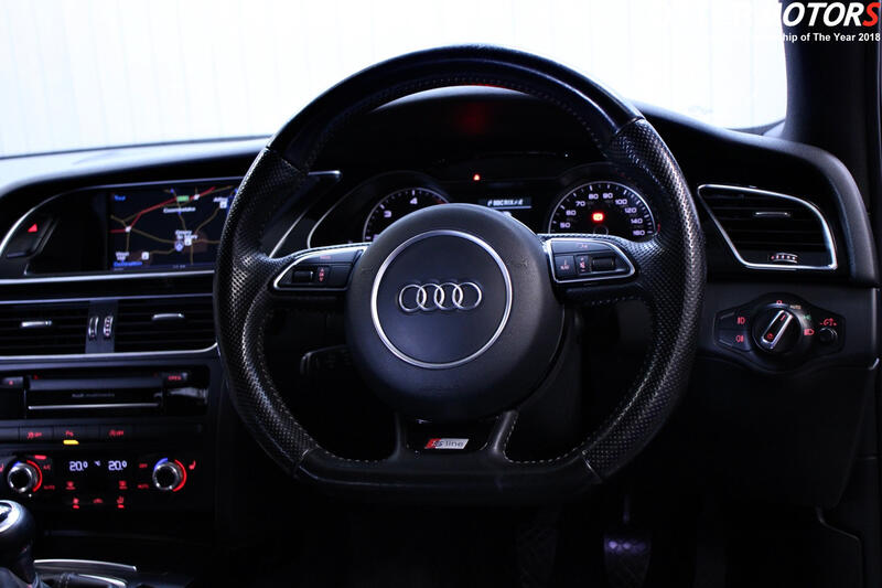 AUDI A4 AVANT