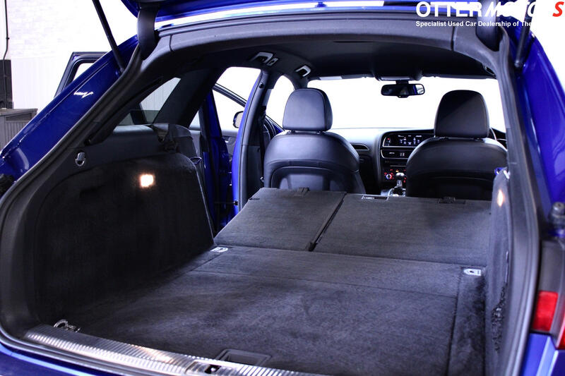 AUDI A4 AVANT