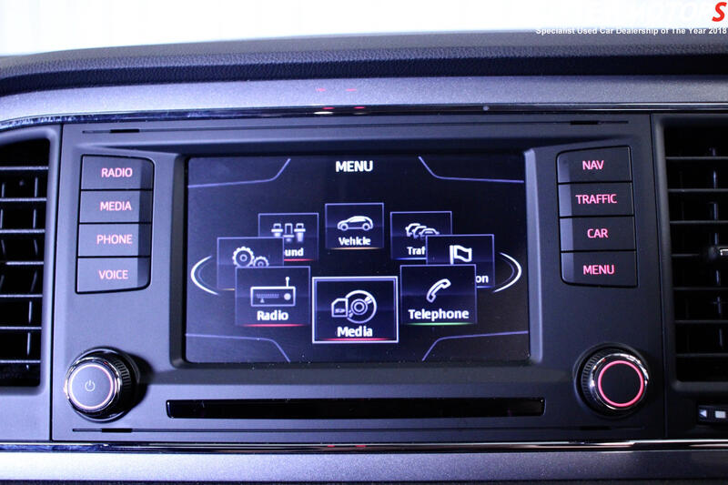 SEAT LEON